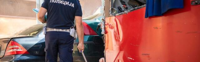 Sudarili se autobusi kod Ušća: Ima povređenih