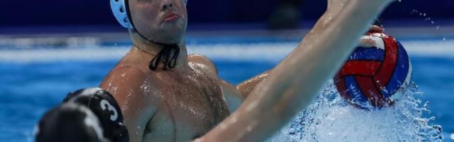 Mandić dobio dres splitskog Hajduka sa posvetom (FOTO)