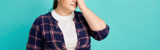 NEVIDLJIVA GREŠKA POSLE 35! Ljudi misle da je sitnica, a telo vam baš pati - OVO rešava sve muke!