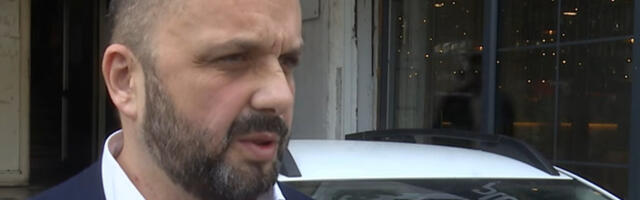 Градоначелник Северне Митровице: Пеци злоупотребљава децу у политичке сврхе посетом студената спомен-плочи