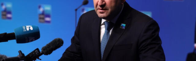 Радев упозорио НАТО: Запад изазива највећу нуклеарну силу без адекватне одбране