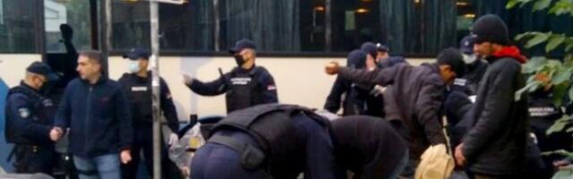 POLICIJA ČEŠLJA MIGRANTE U CENTRU BEOGRADA! U velikoj akciji pronađena 82 ilegalca, upućeni u prihvatne centre