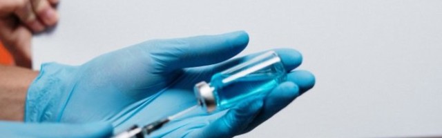 DOK BRITANCI OBUSTAVLJAVAJU TESTIRANJE, OVA DRŽAVA SE ODLUČILA NA DRUGAČIJI KORAK! Nove informacije o VAKCINI PROTIV KORONAVIRUSA!