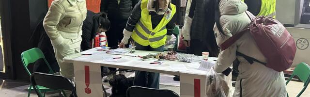 Na štandu u Bulevaru kraljice Marije u Kragujevcu akcija „Raspiši pobedu“ do 22 sata