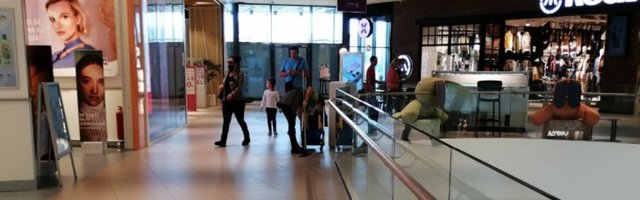 (FOTO) Otvoreni tržni centri: Reporteri Republike na licu mesta proverili DA LI SE POŠTUJU PREPORUKE!
