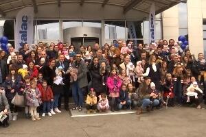 "Металац" награђује запослене раднике који су добили бебе
