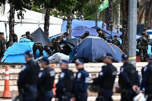 Врховни суд тражи смену гувернера Бразилије, приведено 200 демонстраната