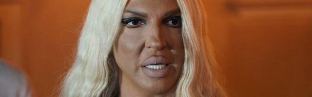 ''ZASLUŽUJE SMRTNU KAZNU''! Jelena Karleuša se hitno oglasila nakon masakra u Mladenovcu: MONSTRUM ne zaslužuje da živi! (FOTO)