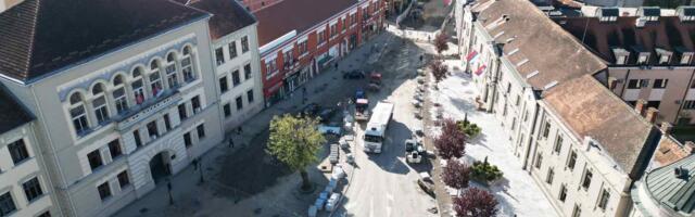 U novoj pešačkoj zoni u centru Čačka biće zasađeno 35 stabala, potpuno se menja izgled fontane