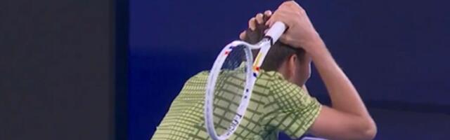 Medvedev u šoku, nije znao šta ga je snašlo: Srbin Petar Jović prodao foru, odigrao kroz noge i raspametio sve