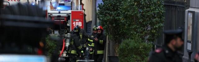 VATRENA STIHIJA STAVLJENA POD KONTROLU! Ugašen požar u ČUVENOM pozorištu, nekoliko osoba POVREĐENO, 60 EVAKUISANO (FOTO)