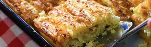 Slano zadovoljstvo: Ukusna lisnata pita zalivena sirom i pavlakom (RECEPT)