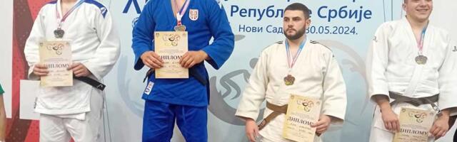 Šampion: Milan Bulaja osvojio prvo mesto na Olimpijskim sportskim igrama učenika Srbije