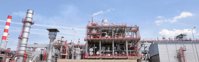 Ugroženo 34.000 zaposlenih u Pančevu! Vučić: "Ako ne dobijemo licencu, od ponedeljka banke neće raditi sa NIS-om"