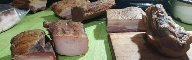 Ovo drvo je najbolje za sušenje mesa: Šumadinci otkrili dugo čuvanu tajnu