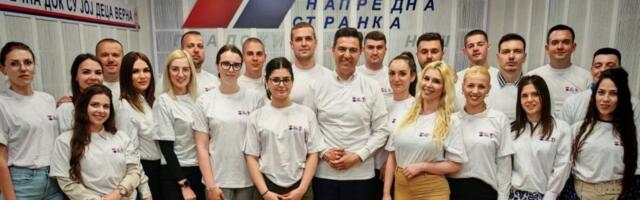 "Je l’ vas Baron zarazio baronisanjem?" Omladina SNS Niš potkačila blokaderskog doktora Milića