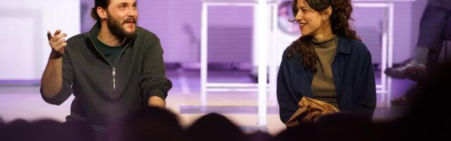 Korporativna bajka premijerno oduševila publiku u Ateljeu 212: emotivna drama o izboru između profita i čoveka