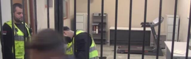 MARKO ZAVRŠIO U ZATVORU NAKON PIČVAJZA sa Sanjom: Samo ovako može da obuzda svoje nasilničko ponašanje! (VIDEO)