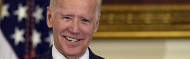 OVAJ ČOVEK STAJE TRAMPU NA CRTU 3. NOVEMBRA! Bajden zvanično kandidat demokrata za predsednika SAD!