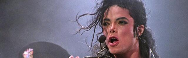 "Terao nas je da nosimo maske"! Sin Majkla Džeksona otkrio šokantne detalje svog odrastanja