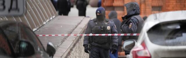 RUSI PROTERUJU RADNIKA BRITANSKE AMBASADE: Putin otkrio da je uradio nešto što NIKAKO nije smeo