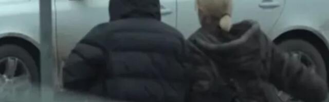 Milica Todorović napustila stan prvi put nakon porođaja: Uhvaćena sa njim ispred zgrade