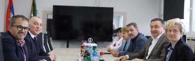 Ministar Vujić uoči izbora obišao pravosudne institucije u Bajinoj Bašti i Sevojnu