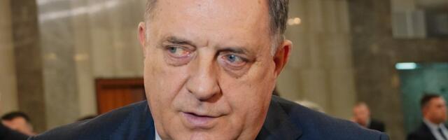 TUGA U DOMU MILORADA DODIKA! Političar se poslednji put oprostio BOLNIM REČIMA: "Tvoјa toplina me je greјala gde da sam bio" (VIDEO)