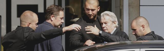 Mračna tajna slavne porodice: Sin legendarnog glumca hitno priveden, brat ga optužio za brutalno ubistvo psa