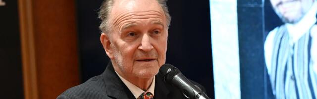 „Uloge su birale mene“: Glumački put Svetozara Cvetkovića od Ateljea 212 do trijumfa u Rijeci