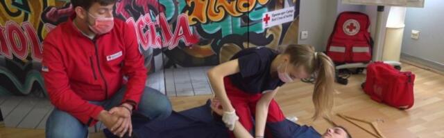 KADA NEKOME ŽIVOT ''VISI O KONCU'' - KAKO MU PRUŽITI PRVU POMOĆ? Evo, saveta...