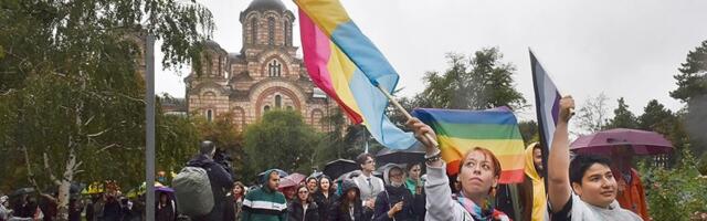 Društvo u kandžama desnice: Duga u kavezu