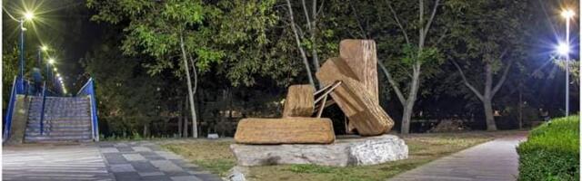 Julka Marinković o postavljanju skulpture Olge Jevrić: Mladi Čačani odrastaće uz monumentalno umetničko delo