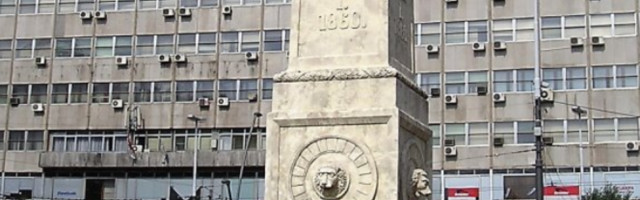 Inicijali ktirora i godina podizanja česme jasno su vidljivi na ovoj velelepnoj građevini