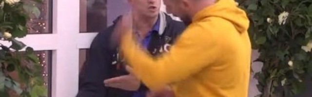KRISTIJAN I TOMOVIĆ OPET PUCAJU! Gurnuo ga - nastavlja se SUKOB! Uneo mu se u FACU, SVI SKOČILI (VIDEO)