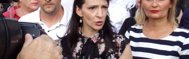 Marinika Tepić: Vučić i Dačić sprovode brutalni političku odmazdu nad nevinim studnetima