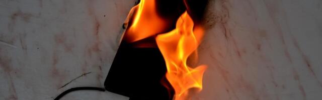 OVI UREĐAJI SU "BOMBE" U VAŠIM DOMOVIMA Stručnjaci otkrili šta najčešće izaziva požare: Ove male aparate koristite svaki dan, a mogu vam ugroziti život