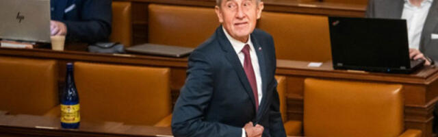 Влада Андреја Бабиша добила поверење парламента