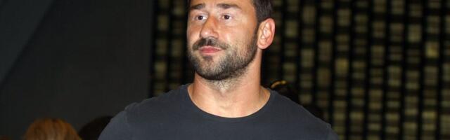 Marko Jarić je na današnji dan pre 15 godina oženio Adrijanu Limu, a sad je svetu predstavio novu devojku! Atraktivna brineta mu sedi u krilu na jahti /FOTO/