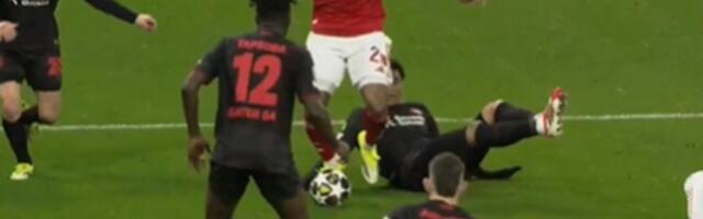 Pa, za šta služi VAR?! Scena sa meča LŠ uzdrmala svet, Arsenal iz nikad sumljivijeg penala "spasao živu glavu"