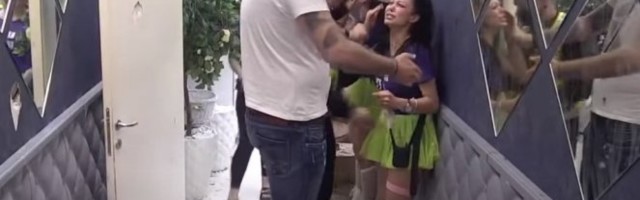 KRAJ! janjuš DEFINITIVNO RASKINUO sa Majom, pa joj OTKRIO GLAVNI RAZLOG: NE MOGU VIŠE SA TOBOM! /VIDEO/
