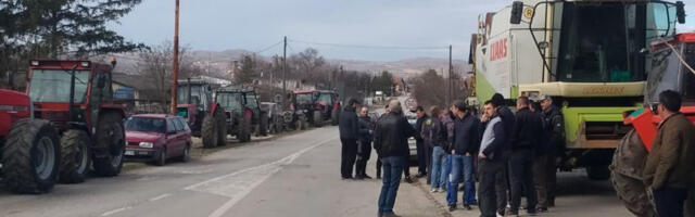 Protestovali poljoprivrednici iz Rače