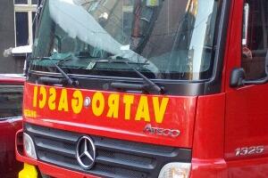Локализован пожар у београдском насељу Беле воде, двоје деце се нагутало дима