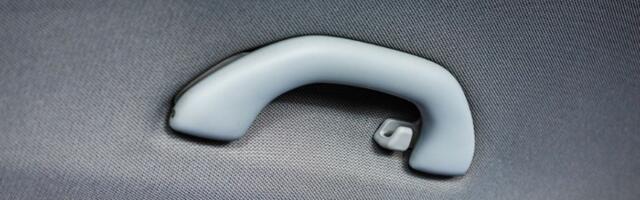 Tajna funkcija ručke iznad prozora u kolima (VIDEO)