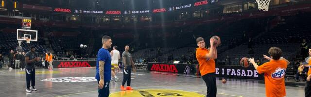 Lunberg igra protiv bivšeg kluba, ekipa Makabija izašla na teren