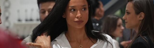 Dok se svi smrzavaju, ona se skinula u bikini: Edita mami uzdahe vrelim telom (FOTO)