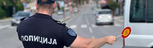 Nesvakidašnja saobraćajka kod Niša: Vozač kombija prešao u suprotnu stranu, pa napravio karambol