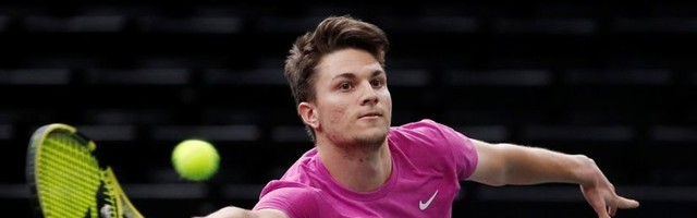 Švarcman ugasio nadu Kecmanoviću