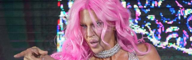 Karleuša se kao nikad divila Vučiću: Nazvala ga "OCEM NACIJE"