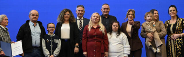 Ђурђевић Стаменковски уручила признања „Милунка Савић"